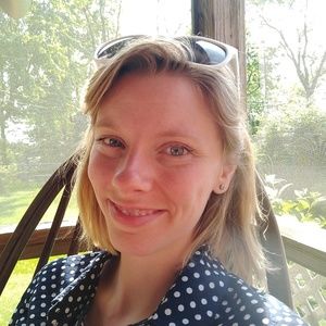 Meet your Posher, Carly